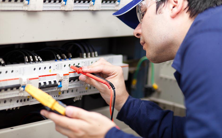 électricien installateur Paris 2